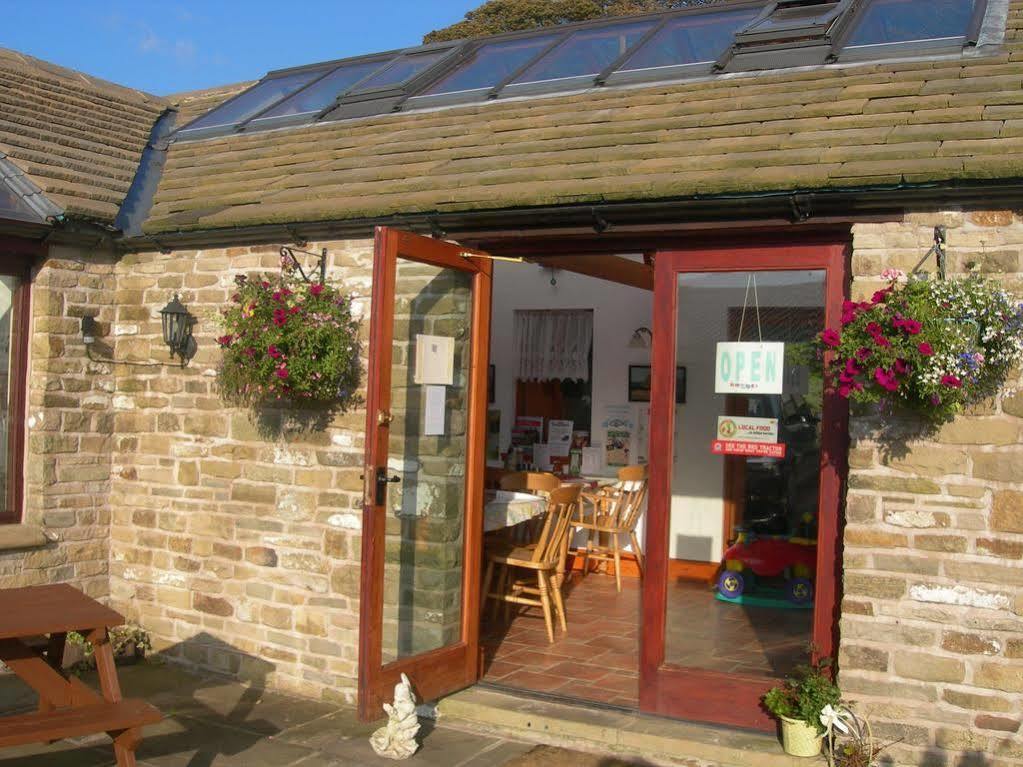 Common Barn Farm B & B 메이클즈필드 외부 사진
